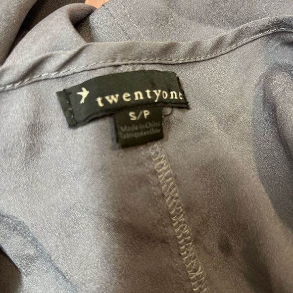 Blouse  - Picture 4 of 6